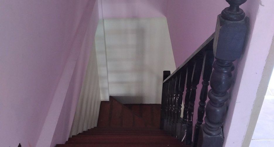 For rent 2 bedrooms townhouse in Sai Noi, Nonthaburi