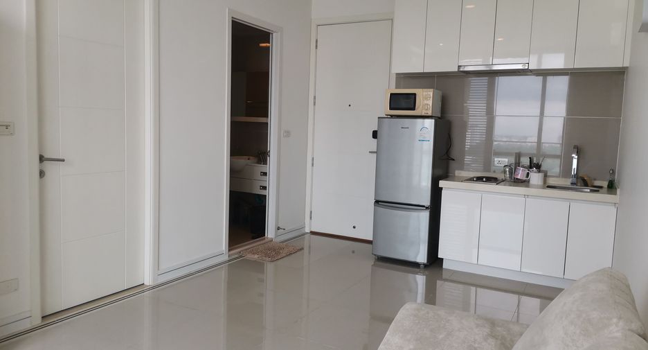 À vendre 1 chambre condo à Huai Khwang, Bangkok