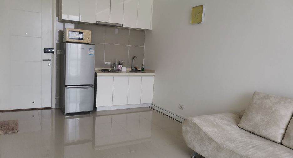 À vendre 1 chambre condo à Huai Khwang, Bangkok