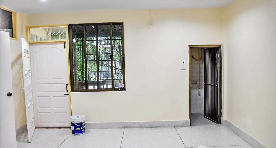 Продажа 2 спальни таунхаус в Mueang Pattani, Pattani