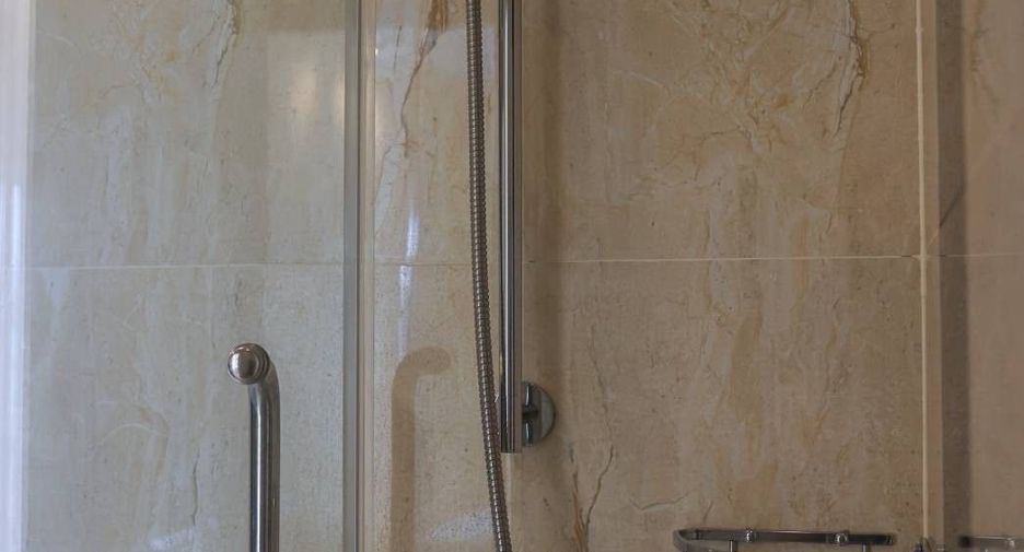 À vendre 1 chambre condo à Bang Na, Bangkok