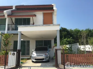For sale 3 bedrooms townhouse in Mueang Songkhla, Songkhla