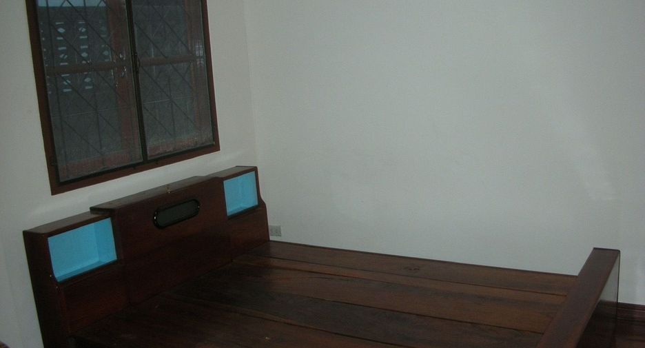 For sale 2 bedrooms house in Mueang Ubon Ratchathani, Ubon Ratchathani