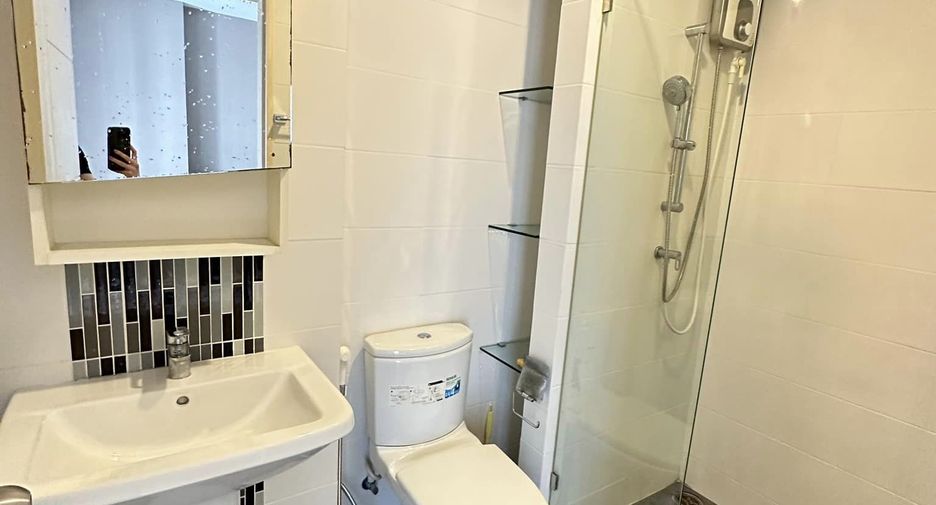Продажа 1 кровать кондо в Чатучак, Бангкок