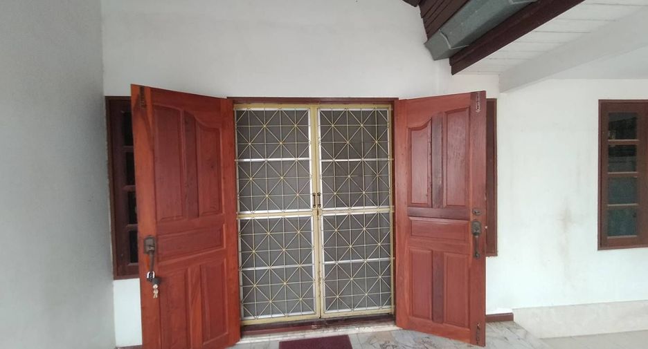 For sale 3 bedrooms house in Warin Chamrap, Ubon Ratchathani