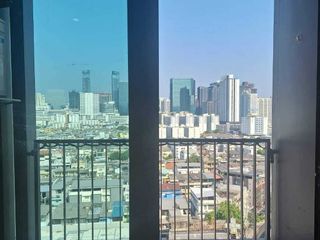 À vendre 1 chambre condo à Din Daeng, Bangkok