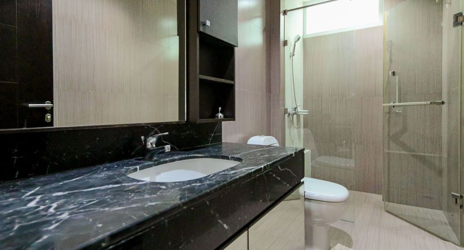 For sale 2 bedrooms condo in Watthana, Bangkok