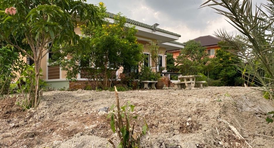 For sale 6 bedrooms house in Lat Lum Kaeo, Pathum Thani