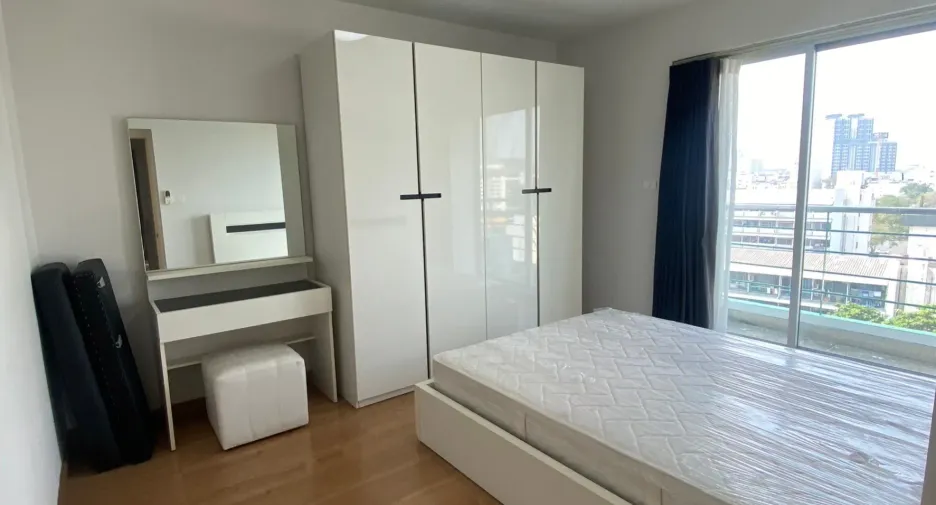 Condo en venta de 2 habitaciones en Chatuchak, Bangkok