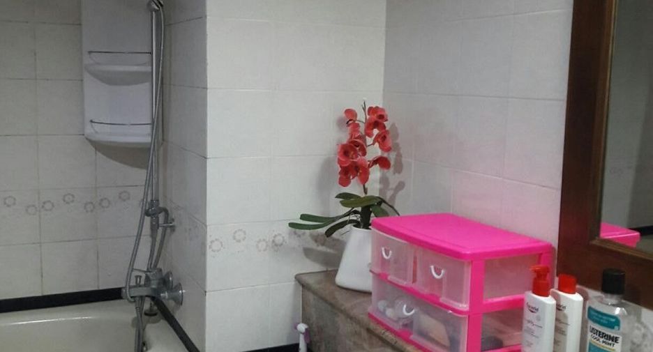 For sale 1 bed condo in Ban Chang, Rayong
