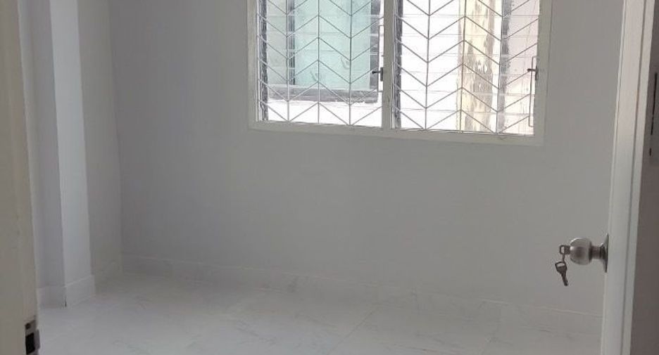 For sale 2 bedrooms townhouse in Lam Luk Ka, Pathum Thani