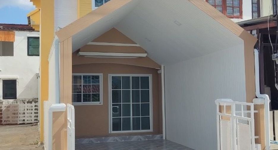 For sale 2 bedrooms townhouse in Lam Luk Ka, Pathum Thani