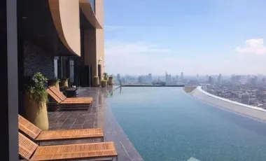 For sale 2 bedrooms condo in Khlong Toei, Bangkok