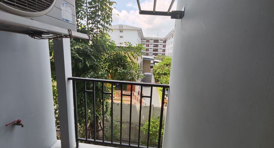 For sale studio condo in Bang Na, Bangkok