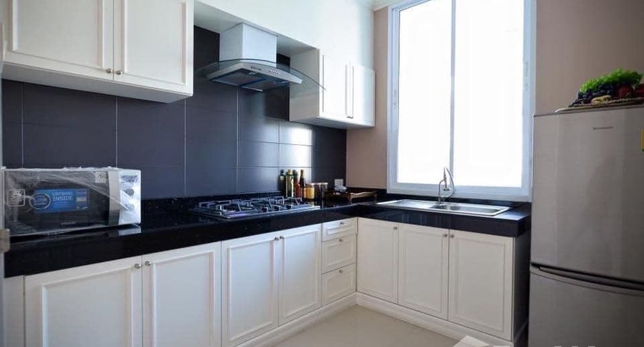 For rent 3 bedrooms townhouse in Mueang Nakhon Ratchasima, Nakhon Ratchasima