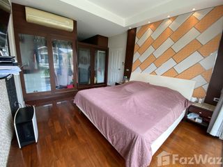 For sale 3 bedrooms house in Phasi Charoen, Bangkok