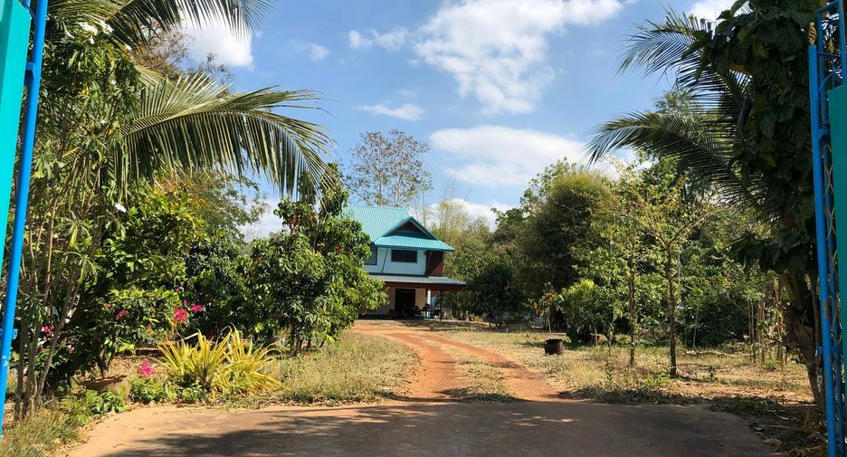 For sale 3 bedrooms house in Mueang Sakon Nakhon, Sakon Nakhon
