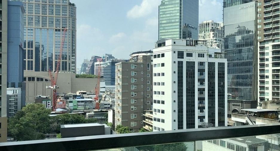 For sale 2 ベッドルーム condo in Khlong Toei, Bangkok