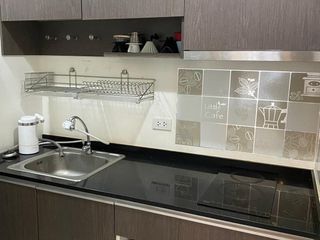 Wohnung zum Kauf und zur Miete mit 2 Zimmer in Phra Khanong, Bangkok