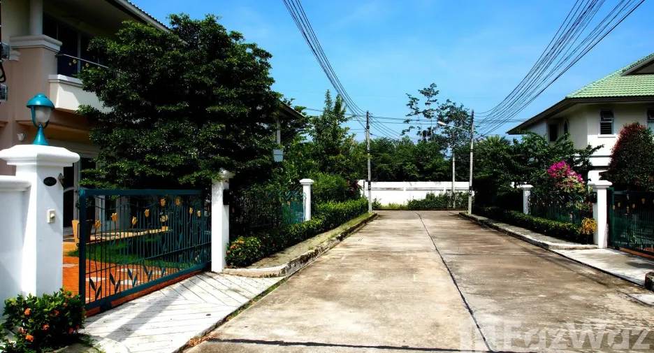 For sale 3 bedrooms house in Hat Yai, Songkhla