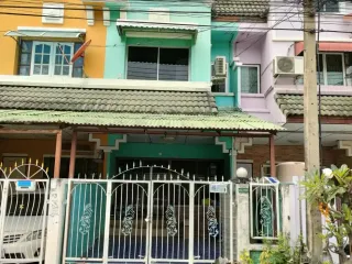 Продажа и аренда 2 спальни таунхаус в Lam Luk Ka, Патумтани