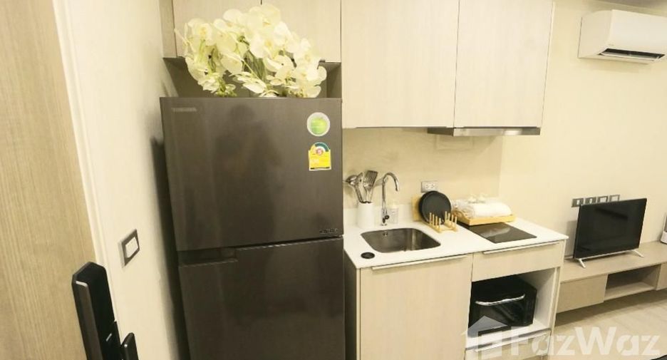 For sale 1 bed condo in Khlong Toei, Bangkok