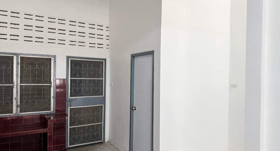 Reihenhaus zum Kauf mit 2 Zimmer in Mueang Nakhon Ratchasima, Nakhon Ratchasima