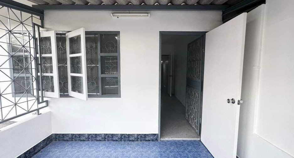 Reihenhaus zum Kauf mit 2 Zimmer in Mueang Nakhon Ratchasima, Nakhon Ratchasima