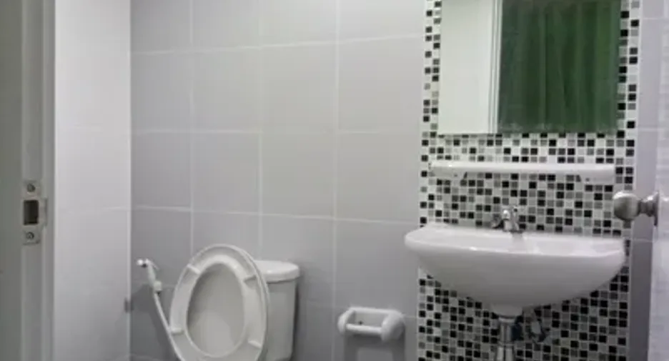 For rent 3 bedrooms townhouse in Sam Phran, Nakhon Pathom
