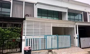 出租 3 卧室 联排别墅 在 Sam Phran, Nakhon Pathom