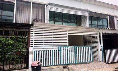 出租 3 卧室 联排别墅 在 Sam Phran, Nakhon Pathom