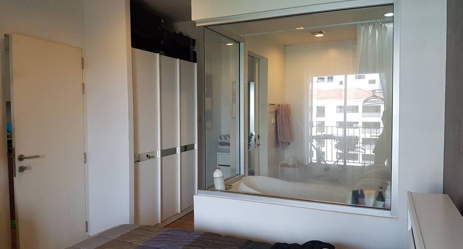 Condo en venta de 1 habitaciones en Khlong Toei, Bangkok