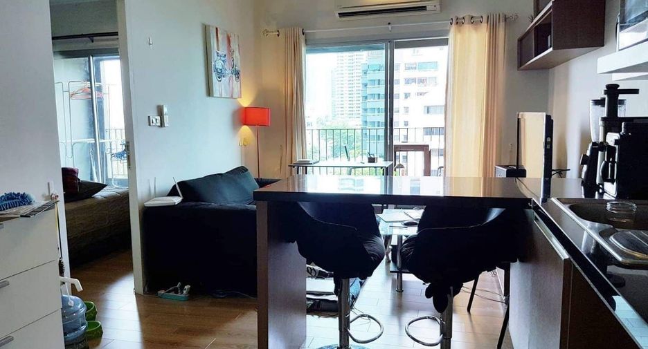 Condo en venta de 1 habitaciones en Khlong Toei, Bangkok