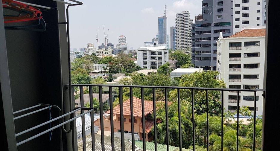 Condo en venta de 1 habitaciones en Khlong Toei, Bangkok