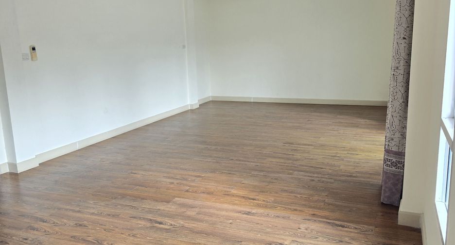 For sale 3 bedrooms house in Hat Yai, Songkhla