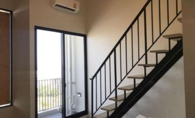 For sale 1 bed condo in Khan Na Yao, Bangkok