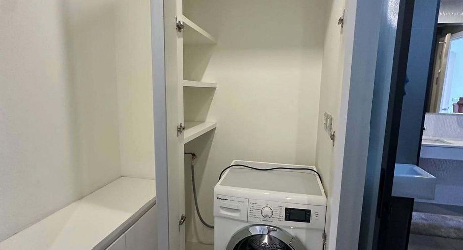 À vendre 1 chambre condo à Khlong Toei, Bangkok