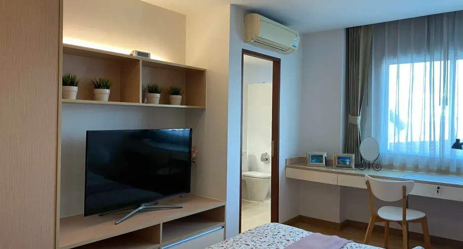 Продажа 3 спальни кондо в Пхра Кханонг, Бангкок