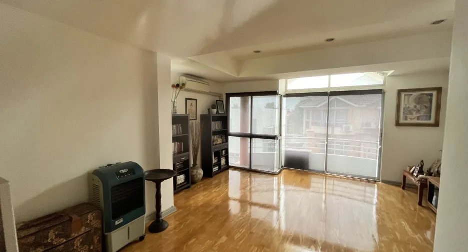 Продажа и аренда офис в Mueang Nonthaburi, Нонтабури