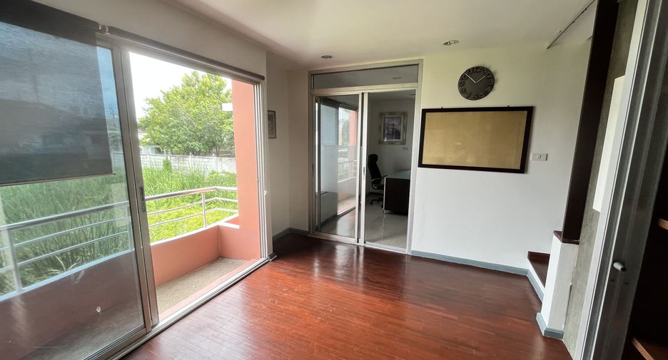 Продажа и аренда офис в Mueang Nonthaburi, Нонтабури