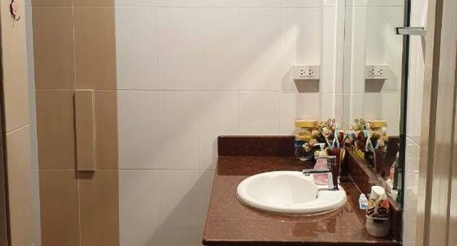 For sale 4 bedrooms house in Mueang Sukhothai, Sukhothai