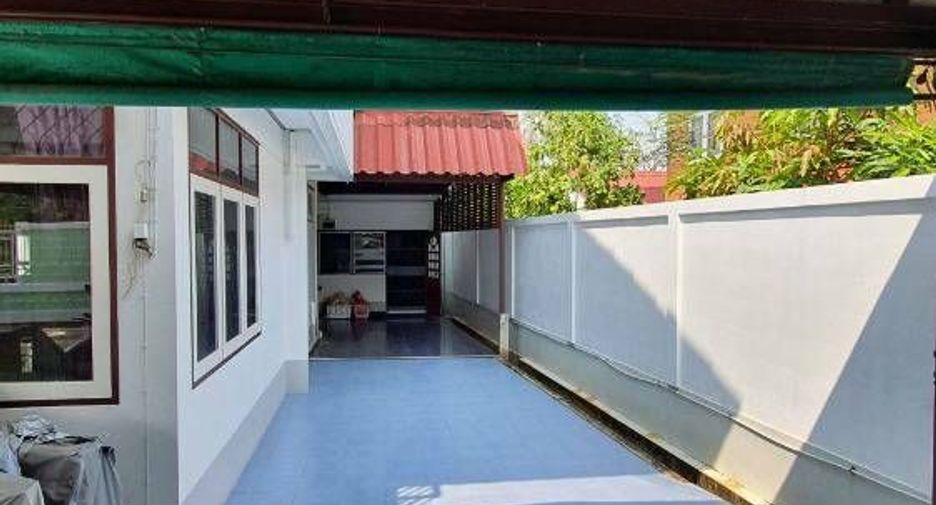 For sale 4 bedrooms house in Mueang Sukhothai, Sukhothai