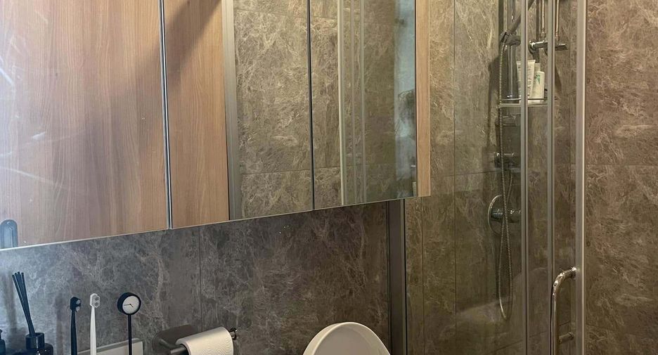 For sale 1 bed condo in Huai Khwang, Bangkok