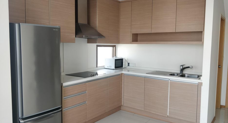 For sale 2 bedrooms condo in Khlong Toei, Bangkok