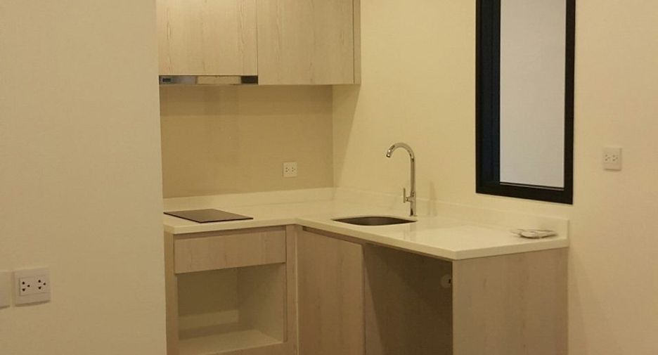 For sale 1 bed condo in Watthana, Bangkok