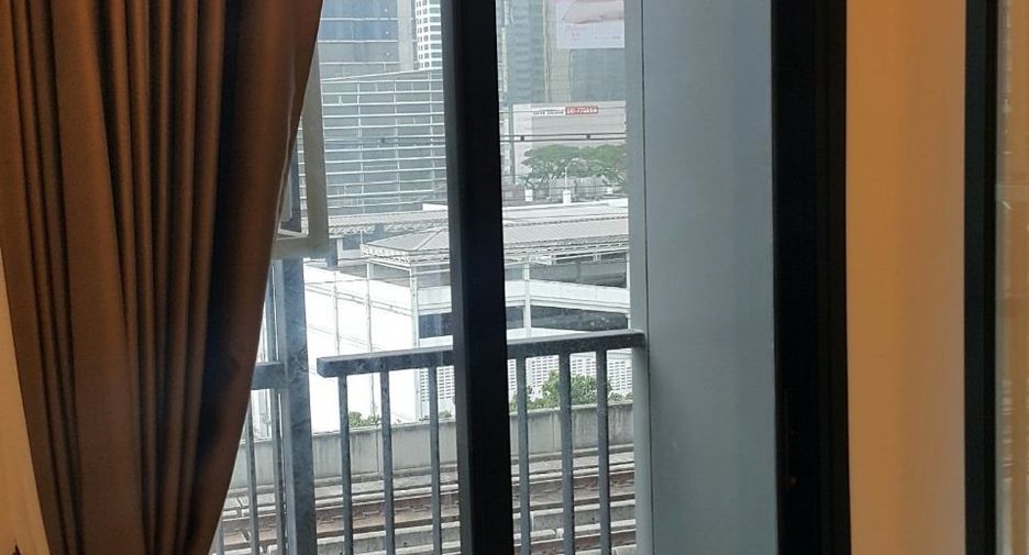 For sale 1 bed condo in Watthana, Bangkok