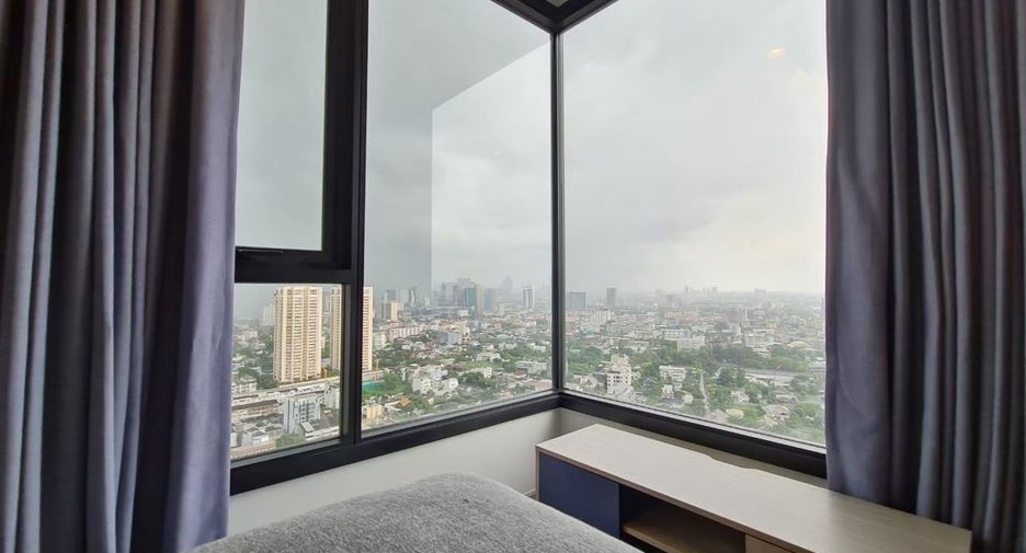For sale 1 bed condo in Watthana, Bangkok