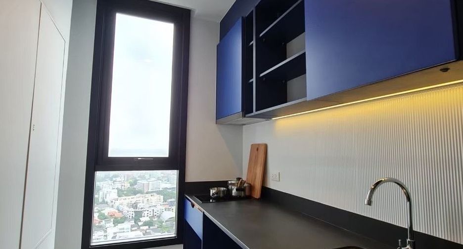 For sale 1 bed condo in Watthana, Bangkok
