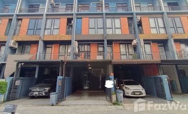 For rent 3 bedrooms townhouse in Pak Kret, Nonthaburi