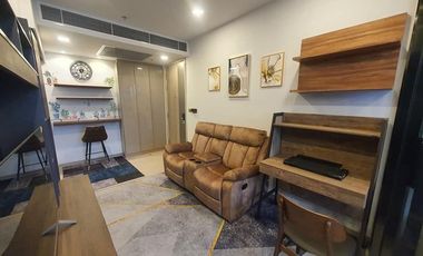Продажа и аренда 1 кровать кондо в Хуаи Кхщанг, Бангкок